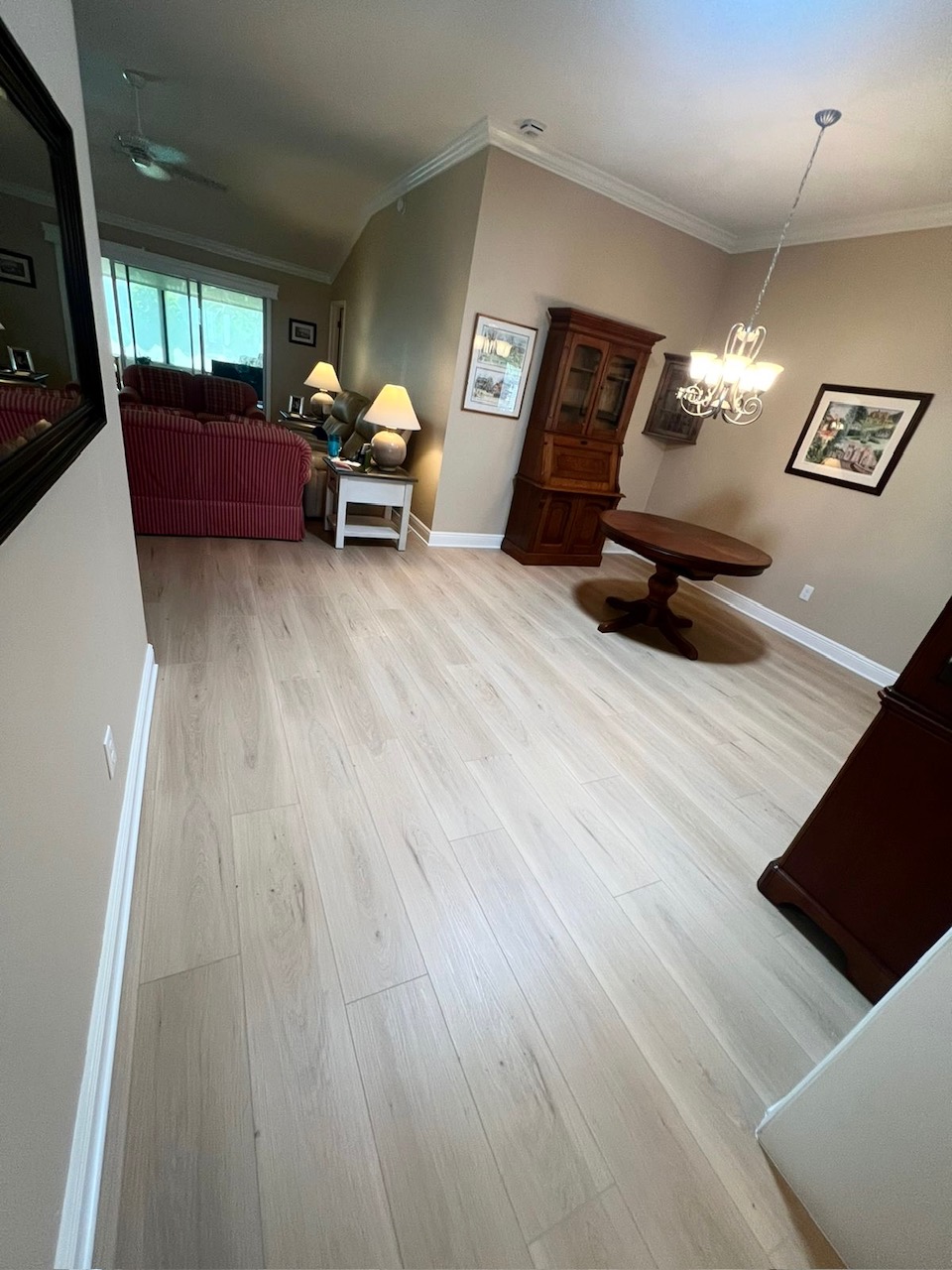 857e8572-84e9-4414-a0c4-8263efe4f775